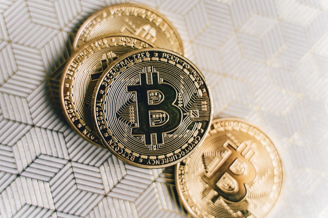 Po rekordním roce čelí Bitcoin nejistému roku 2022